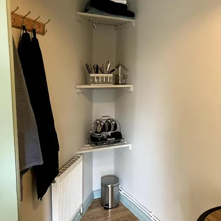 Апартаменты Iniscealtra Mini Bedsit *